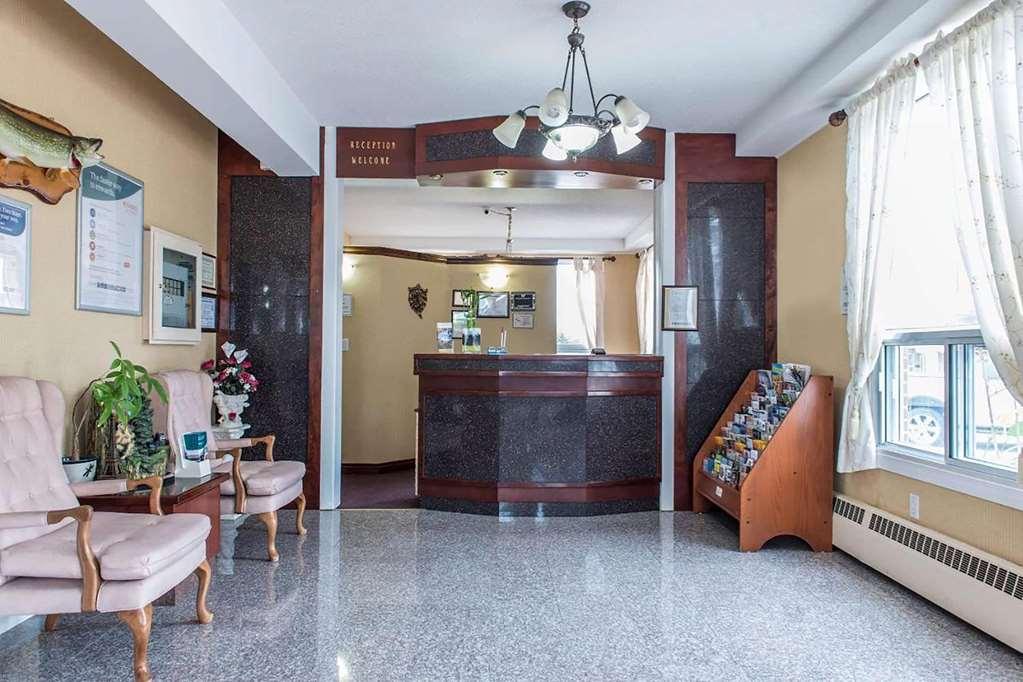 Hotel Super 8 By Wyndham Pembroke Interno foto