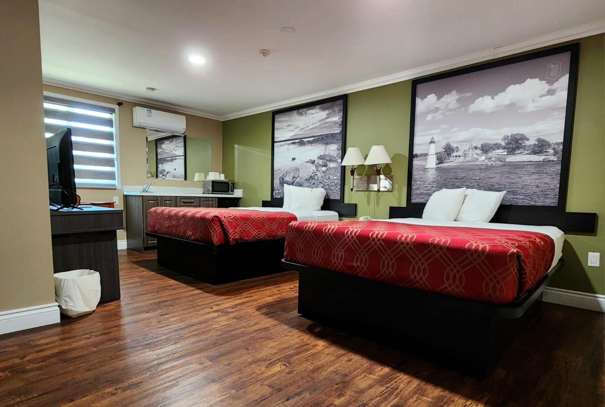 Hotel Super 8 By Wyndham Pembroke Esterno foto