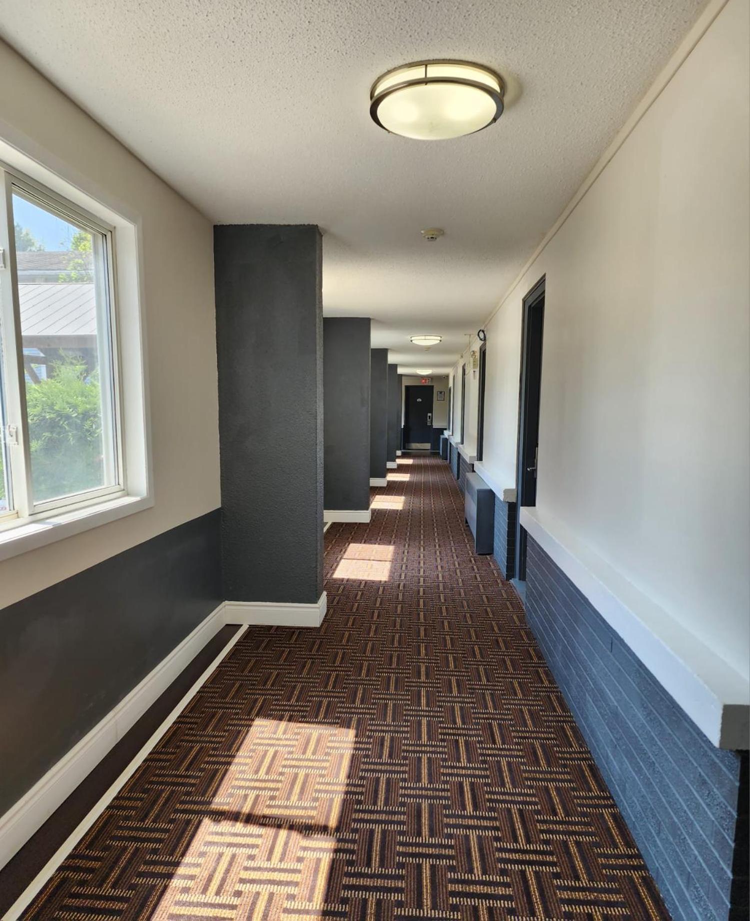 Hotel Super 8 By Wyndham Pembroke Esterno foto
