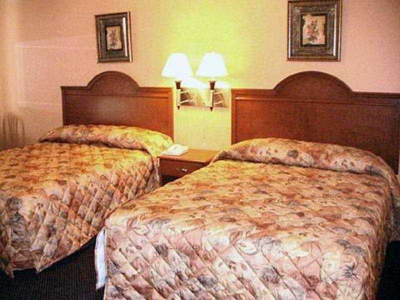 Hotel Super 8 By Wyndham Pembroke Camera foto