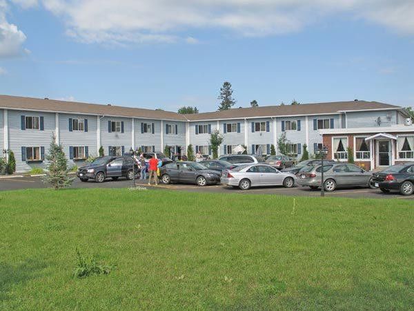 Hotel Super 8 By Wyndham Pembroke Esterno foto